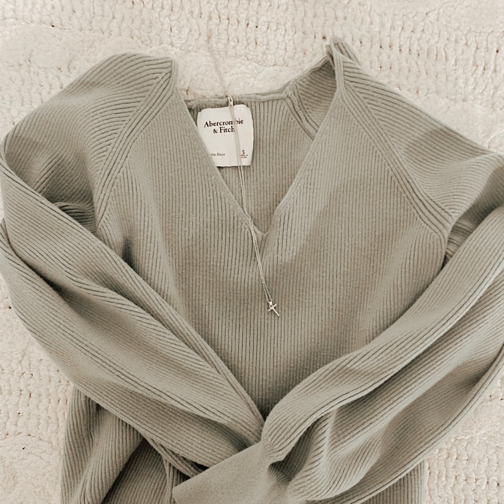 Abercrombie and Fitch Sweater